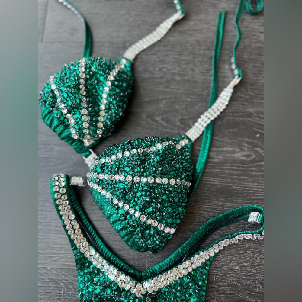 NPC FIGURE COMPETITION SUIT